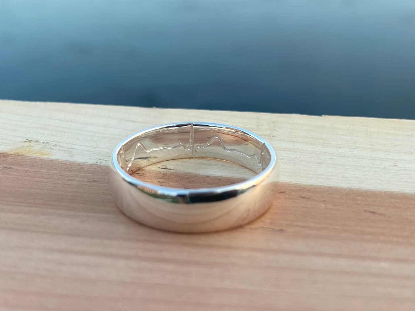 Carpo in Solid Gold